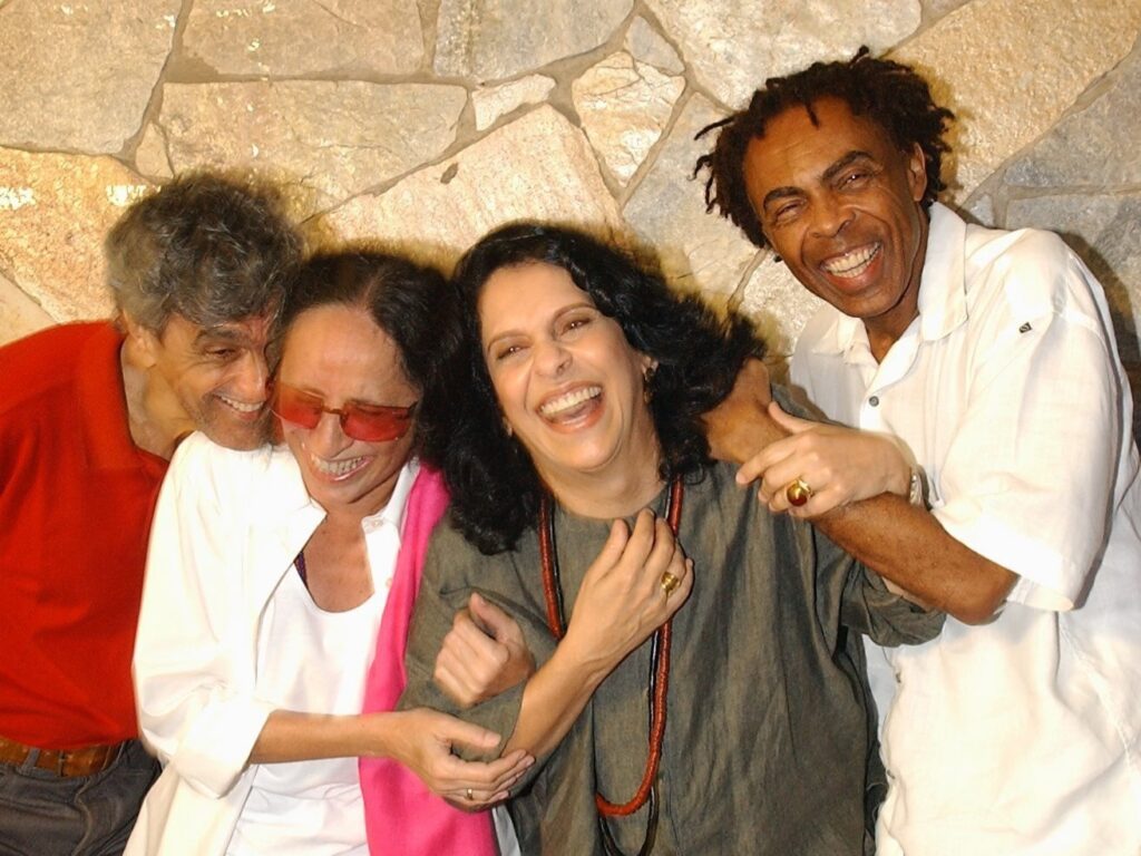 Grandes nomes da MPB