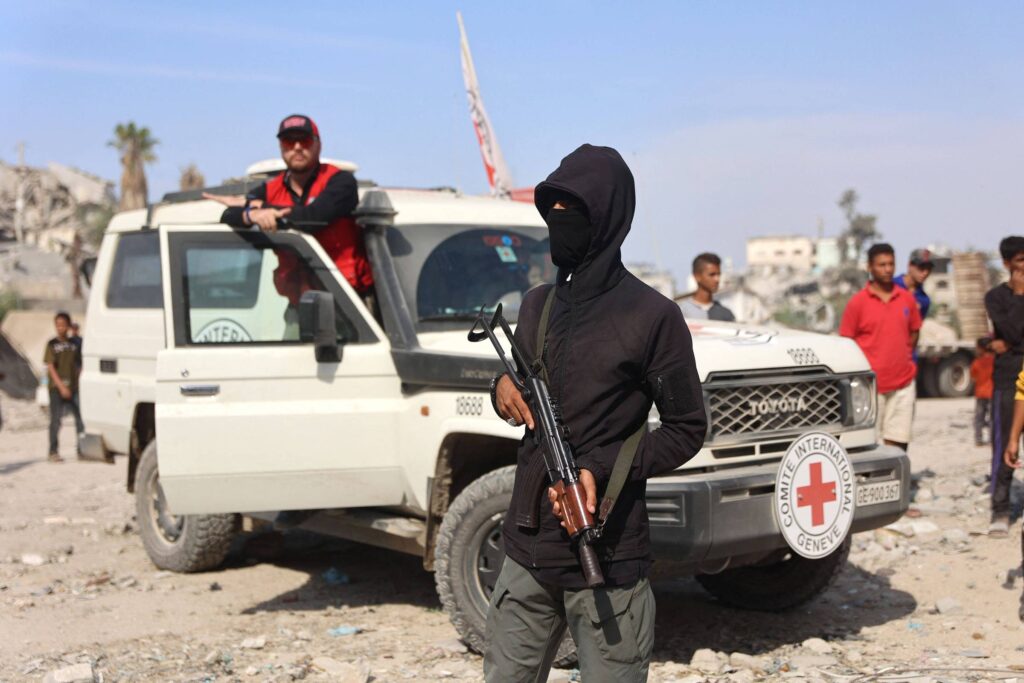 Israel identifica corpos de três reféns entregues pelo Hamas - 03/11/2025 - Mundo