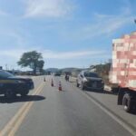 Motociclista morre após colidir de frente com caminhão na BR-232, em Belo Jardim