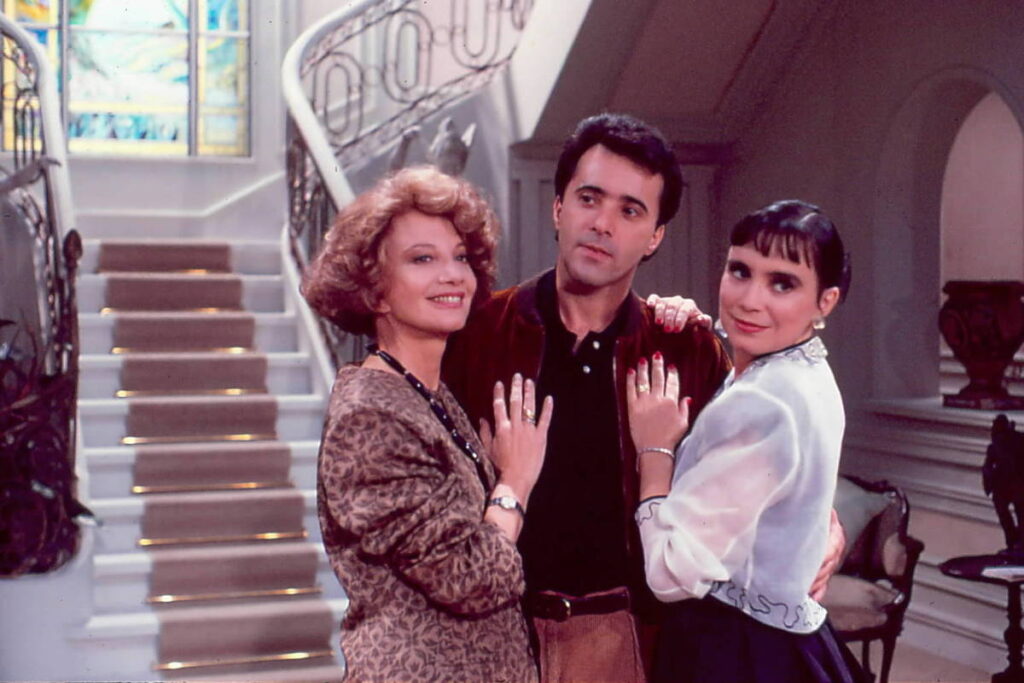 O que ver na TV e no streaming nesta segunda - 02/11/2025 - Ilustrada