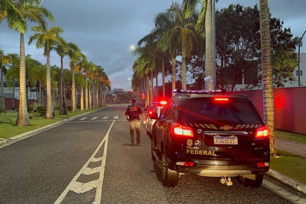 PFs e PM são afastados sob suspeita de extorsão - 06/11/2025 - Cotidiano