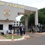 "Todo mundo sabe o que ele fez", diz Lula sobre prisão de Bolsonaro