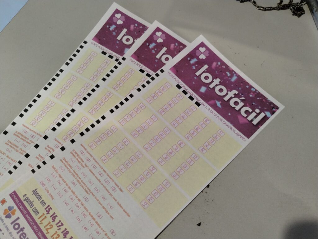 Três apostas acertam Lotofácil 3538 e ganham R$ 1,3 milhão cada