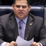 Alcolumbre cancela calendário para sabatina de Jorge Messias ao STF