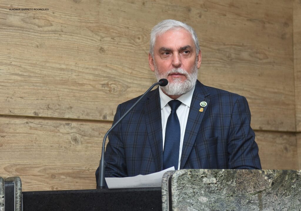 Câmara aprova PL de Silvio Nascimento que institui o Dia Municipal do Confeccionista de Caruaru
