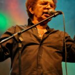 Caminhos da Reportagem exibe 2ª parte de especial dedicado ao brega