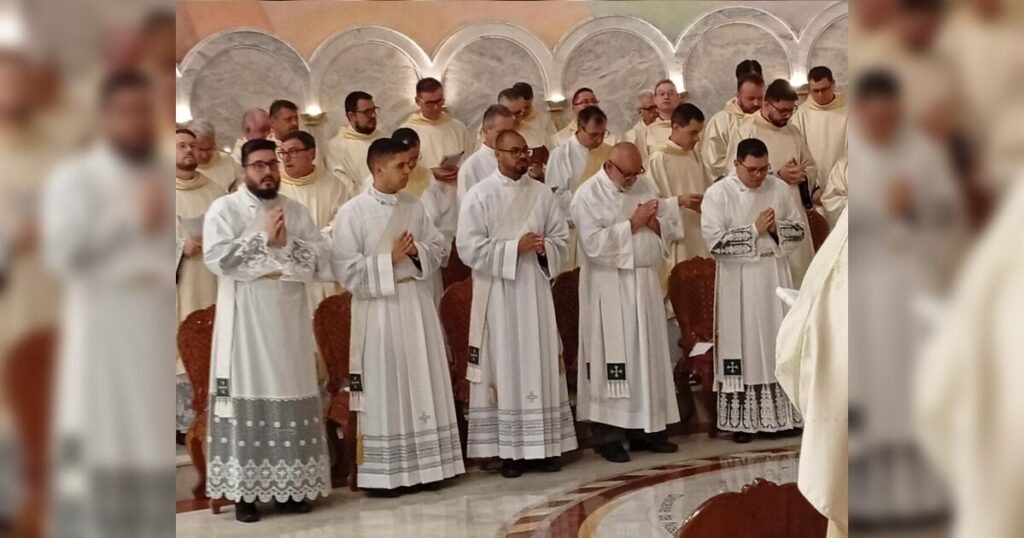 Diocese de Apucarana ordena 5 padres e encerra Ano Jubilar