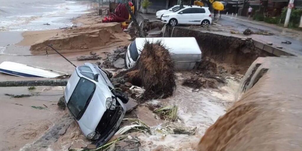 Duas pessoas morrem em Ilhabela devido às chuvas fortes