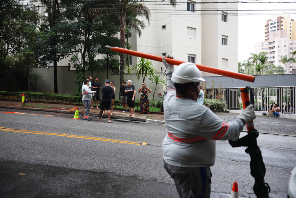 Entenda medidas que podem evitar novos apagões em SP - 15/12/2025 - Cotidiano