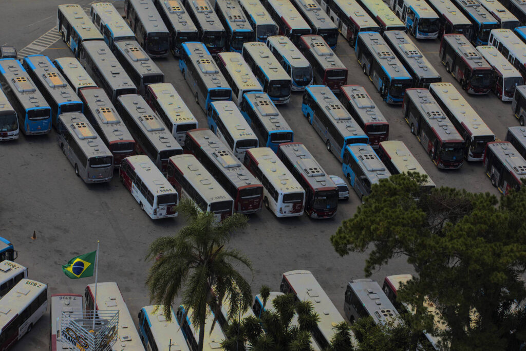 Gestão Nunes rescinde contrato com a Transwolff - 05/12/2025 - Cotidiano