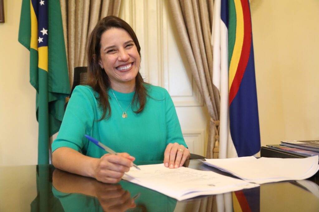 Juntos pela Educação: Governo de Pernambuco nomeia mais 100 profissionais e chega a 12.804 novos servidores para a rede estadual de ensino desde 2023