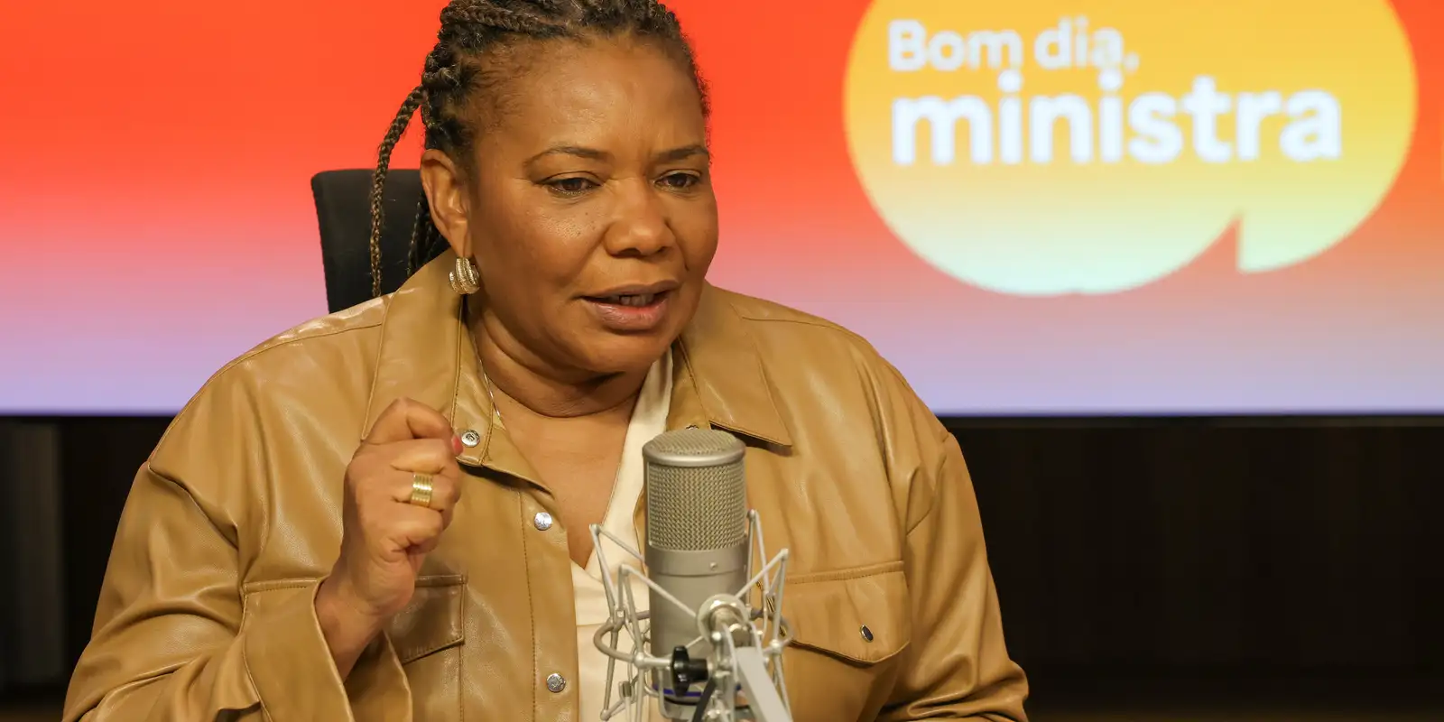 Ministra defende regulamentação de plataformas de streaming