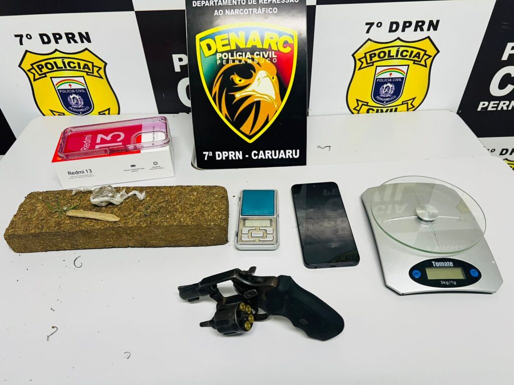 Operação CENTÚRIA prende suspeito por tráfico e apreende arma de fogo no bairro Centenário, em Caruaru