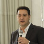 Pré-candidato, Ratinho Jr lança campanha de segurança - 10/12/2025 - Painel