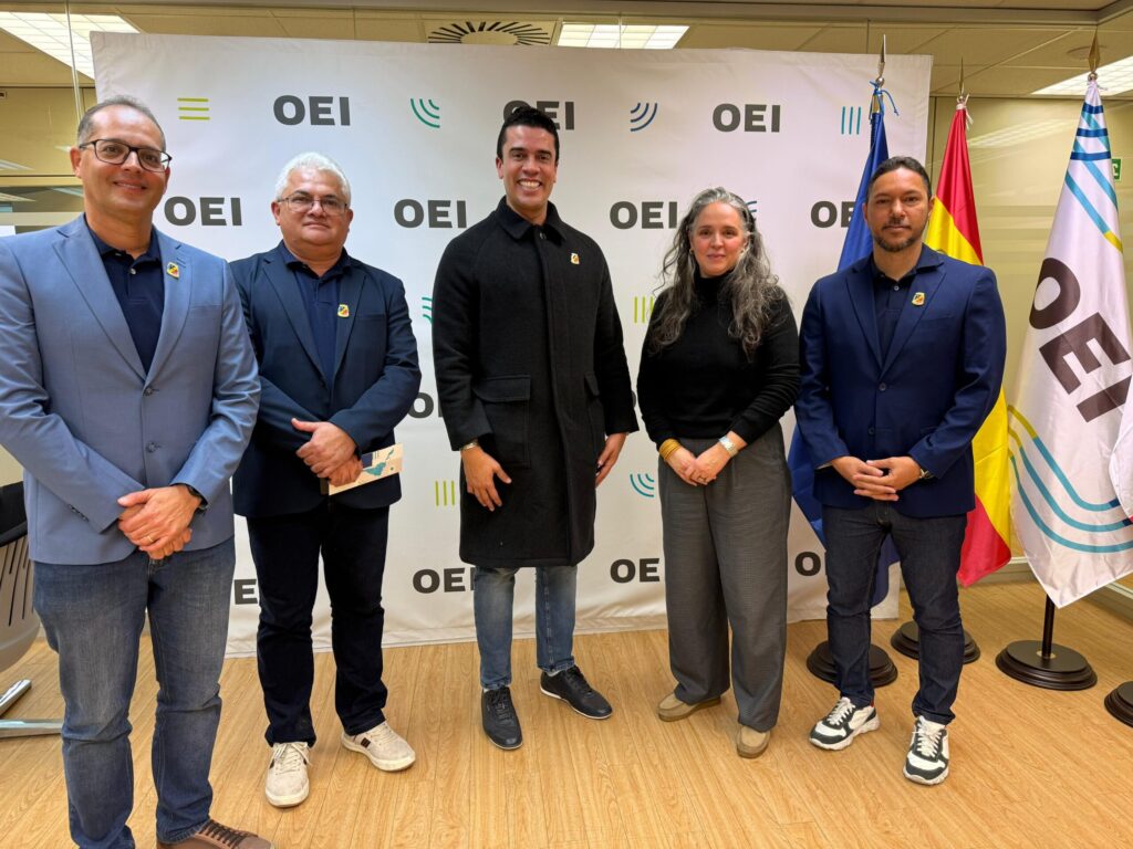 Prefeito Rodrigo Pinheiro busca novas parcerias para Caruaru durante visita à OEI em Madrid