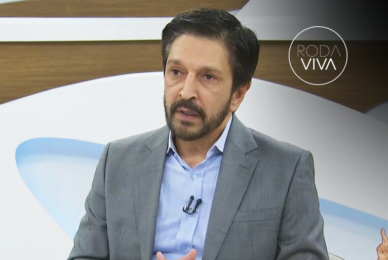 "Tarcísio teria mais condições de agregar e trazer o centro do que Flávio", diz Nunes