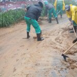 Temporal faz Petrópolis emitir alerta extremo e fechar escolas e lojas