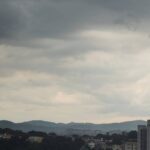 Terça (16) deve fazer 30°C em SP, mas pode chover forte - 16/12/2025 - Cotidiano