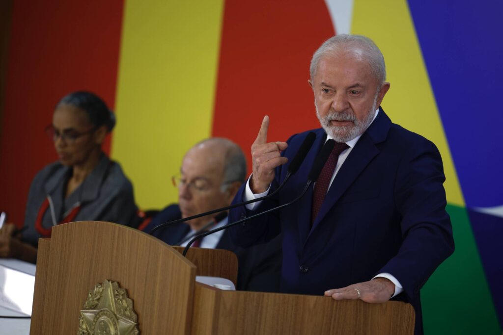 The Economist diz que Lula não deveria disputar reeleição - 30/12/2025 - Política