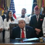 Trump assina 221 decretos e supera primeiro mandato - 23/12/2025 - Mundo