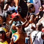 Ativistas denunciam 'blackface' em fantasias de carnaval