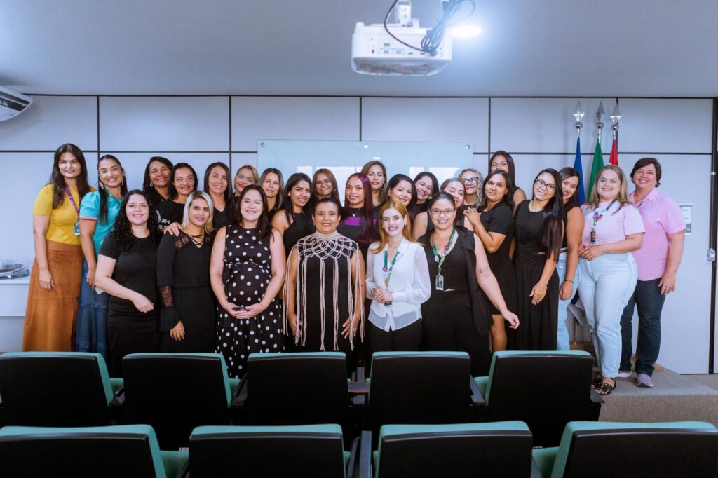 Centro de Qualificação Profissional da Mulher realiza conclusão de curso de cabeleireira