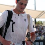 Fora de ritmo, João Fonseca cai na estreia do Aberto da Austrália