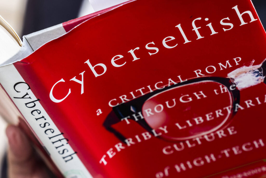 Livro crítico a Vale do Silício de 2000 revive na internet - 16/01/2026 - Economia