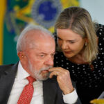 Lula embaralha disputa no Paraná com Gleisi no Senado - 22/01/2026 - Política