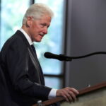 Minneapolis: Bill Clinton condena 'táticas agressivas' - 26/01/2026 - Mundo
