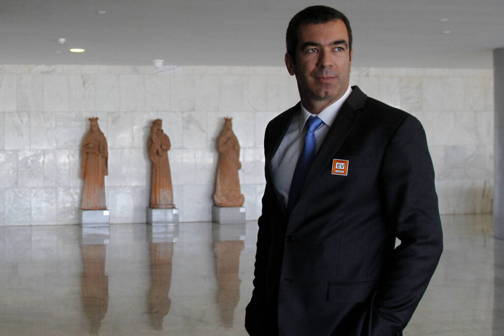 Morre Constantino Júnior, fundador da Gol - 24/01/2026 - Economia