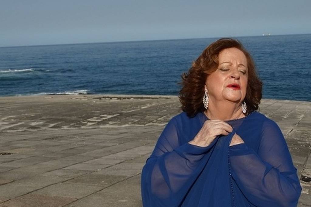 Morre Maria Alcina, fadista portuguesa, aos 86 anos - 29/01/2026 - Ilustrada