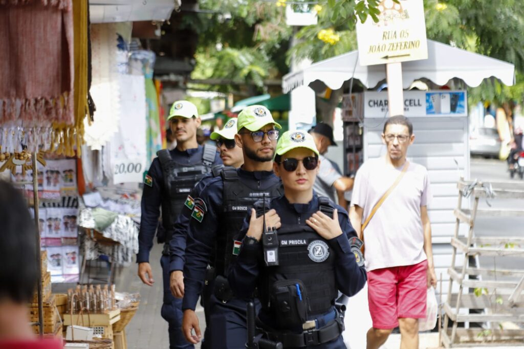 Novos guardas municipais entram em operação e reforçam segurança em Caruaru