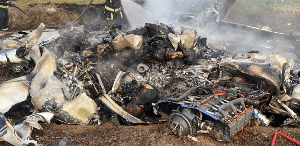 Aeronave que transportava o cantor colombiano Yeison Jiménez caiu logo após a decolagem