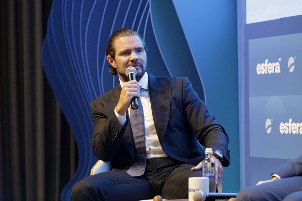 Aposentados podem ter de pagar pelo luxo de Vorcaro - 10/02/2026 - Rômulo Saraiva