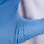 Começa vacinação de 1,2 milhão de profissionais de saúde contra dengue