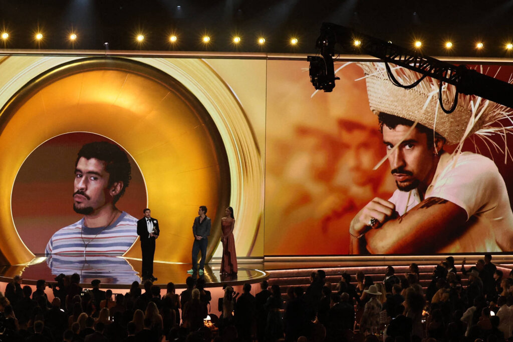 Grammy coroa Bad Bunny e artistas que se opõem a Trump - 02/02/2026 - Ilustrada