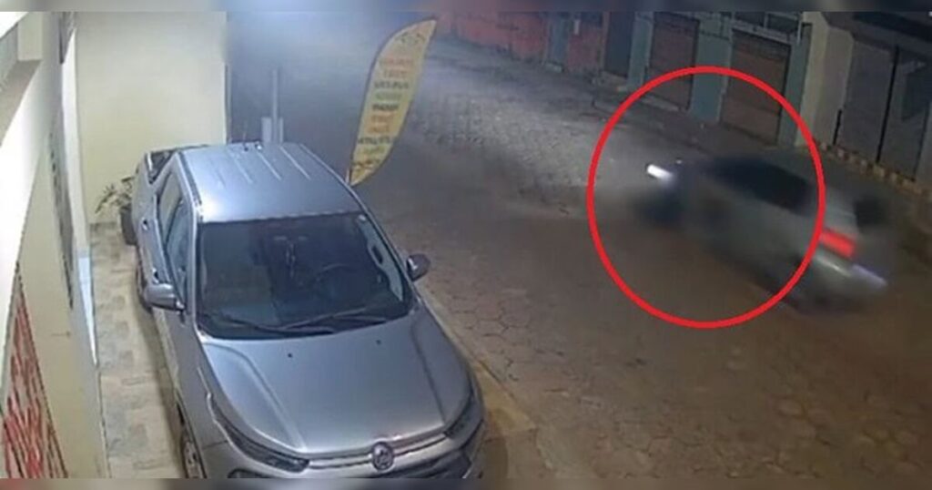 Homem arrasta ex-namorada de carro por 400 metros após vê-la com o atual