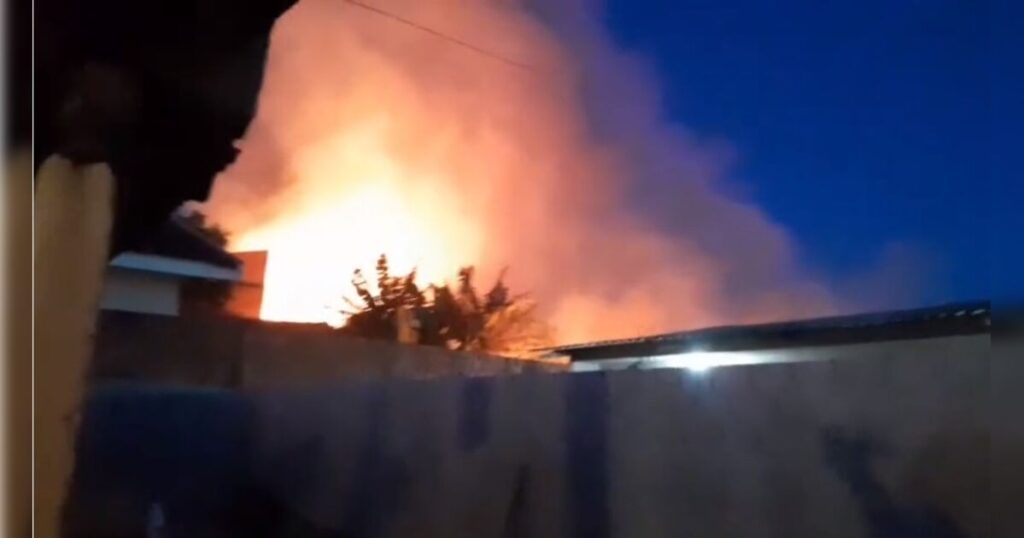 Incêndio ambiental ameaça indústrias e assusta moradores em Apucarana; vídeo