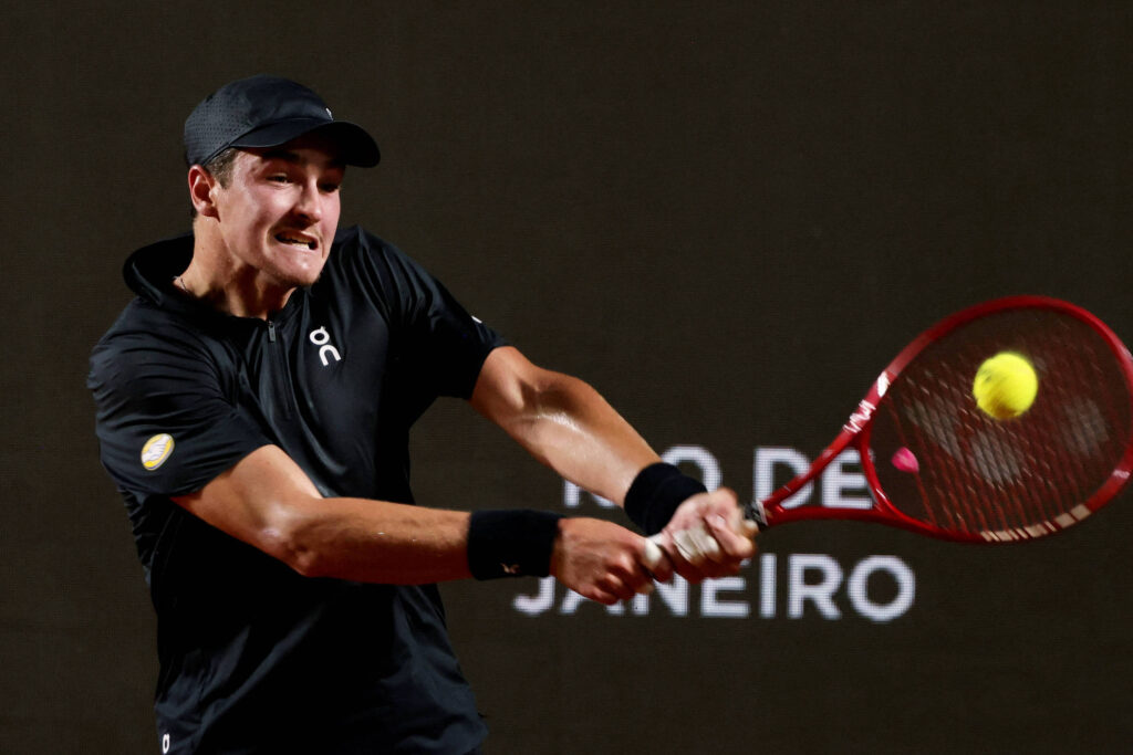 João Fonseca é derrotado e se despede do Rio Open - 20/02/2026 - Esporte