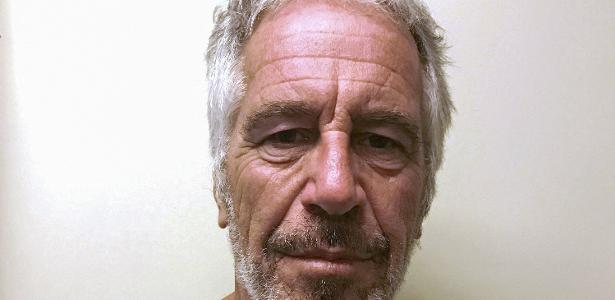 Jeffrey Epstein em foto do registro de criminosos sexuais do Estado de Nova York, de 2017