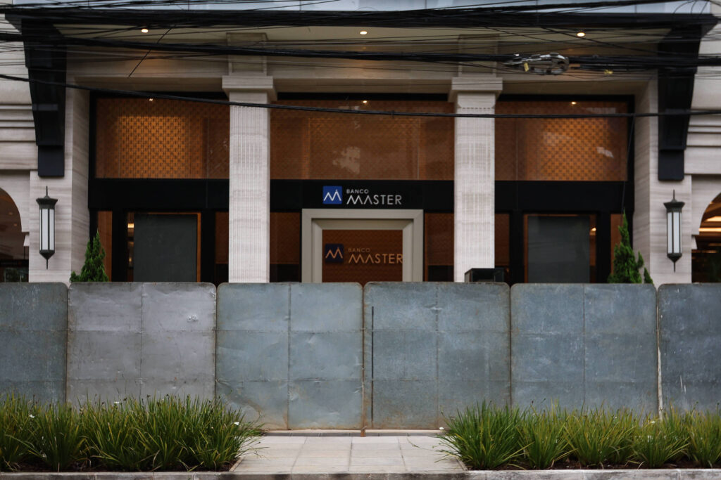 Ranking de corrupção mantém Brasil em sua pior posição - 10/02/2026 - Política