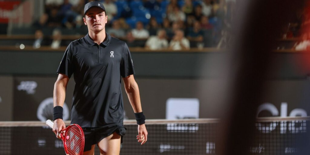 Rio Open: João Fonseca mira final nas duplas após queda em simples