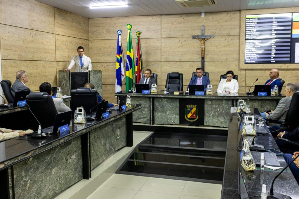 Rodrigo Pinheiro abre trabalhos legislativos na Câmara e destaca parcerias, entregas e novos projetos para Caruaru