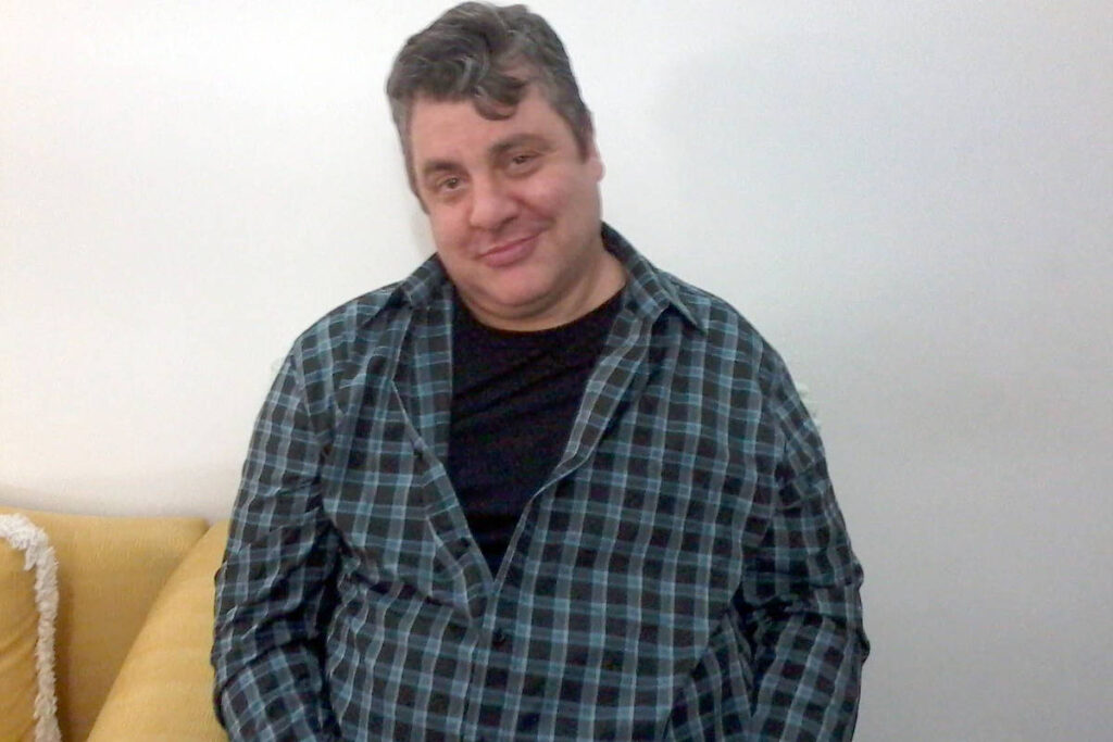 Brenner gravaria capítulo de novela quando foi baleado - 24/03/2026 - Ilustrada