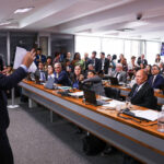 CPI do INSS rejeita relatório que indicia Lulinha - 28/03/2026 - Economia