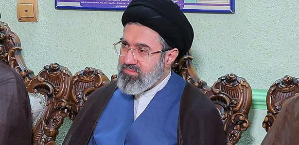 Mojtaba Khamenei, filho do aiatolá Ali Khamenei, foi escolhido como novo líder supremo do Irã