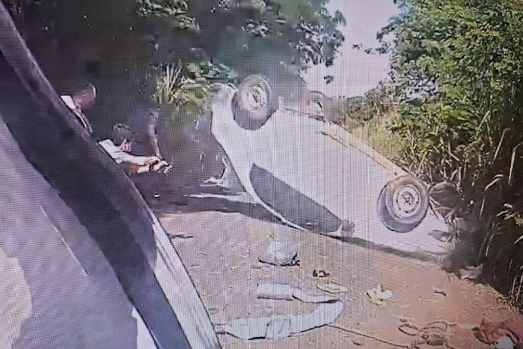 Homem ameaça ex-mulher de atear fogo em carro com filha - 04/03/2026 - Cotidiano