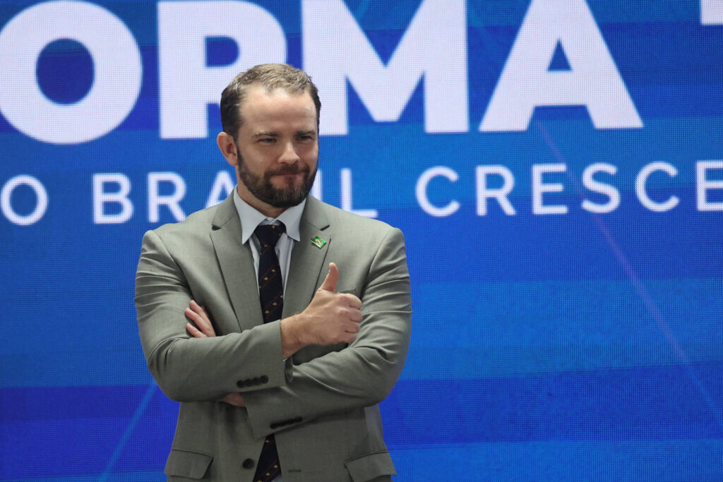 Lula confirma Dario Durigan como ministro da Fazenda - 19/03/2026 - Economia