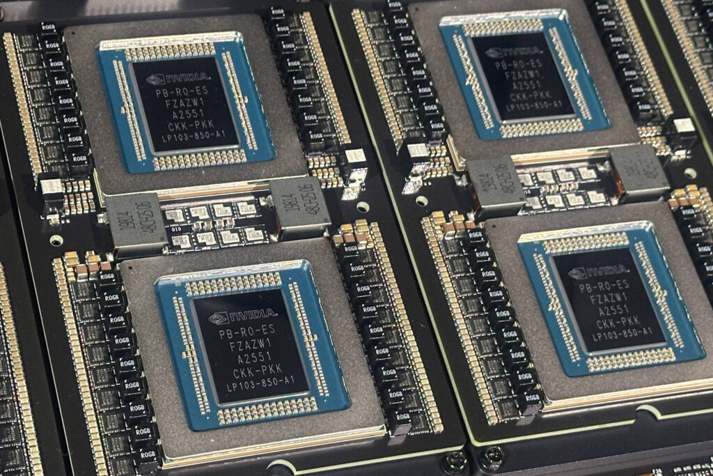 Nvidia promete vender 1 milhão de chips para Amazon até o final de 2027 - 20/03/2026 - Tec